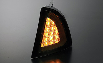 REVIER(レヴィーア) アクア LEDフロントウインカー・シーケンシャルウインカータイプ(3)|ウインカー点灯
