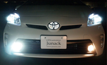 JUNACK(ジュナック) エスティマ LEDフォグバルブ(3)|6000k　純正バルブ比較