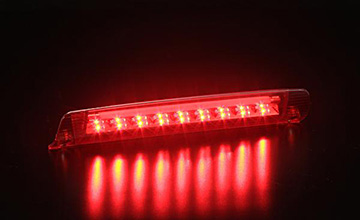REVIER(レヴィーア) ノア・ヴォクシー LEDハイマウントストップランプVer.3|ランプ点灯
