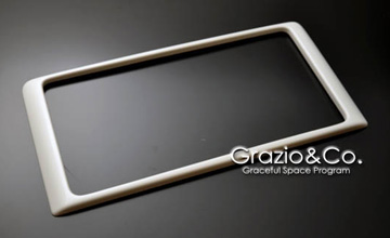 Grazio(グラージオ) 40系プリウスα用カラードナンバーベース・リア