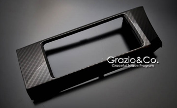 Grazio(グラージオ) ZN6系トヨタ86用カーボン・モニターフレーム