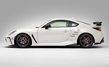 VARIS(バリス)　BRZ/ZD8系　サイドステップ（ARISING1-2エアロ）(2)