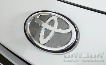 C-HR GRエンブレム(Tマークエンブレム)サンドメタル C-HR GRエンブレム(Tマークエンブレム)サンドメタル