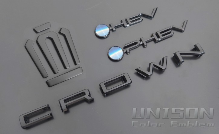クラウンスポーツ用マットブラックエンブレム UNISON-純正エンブレム改