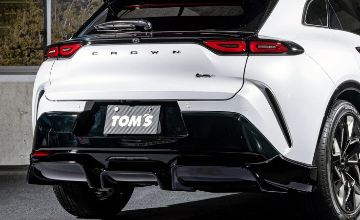 クラウンスポーツ用リアアンダー TOM'S(トムス) エアロ
