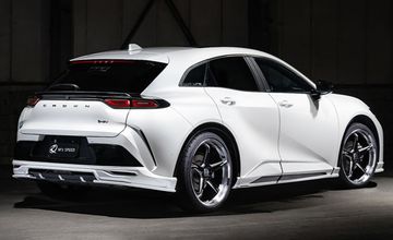 M'zスピード/エクスクルーシブゼウス クラウンスポーツ