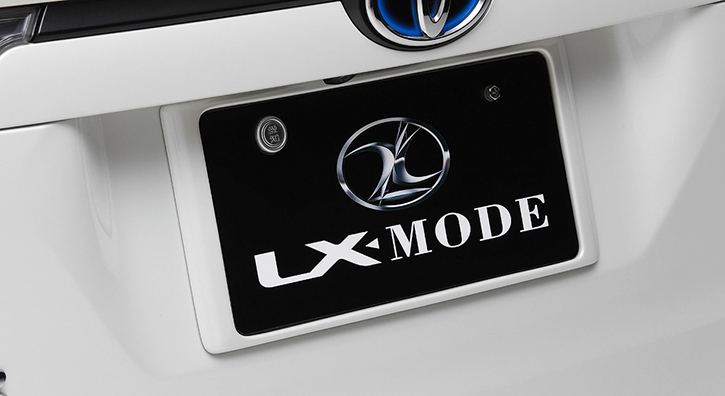 LX-MODE(LXモード)　ハリアー リアライセンスフレーム