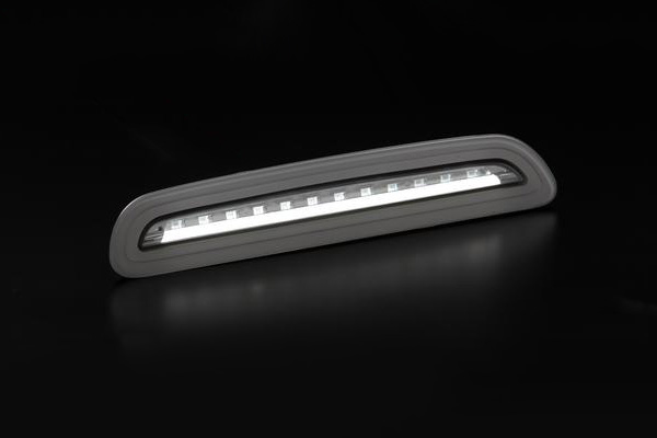 REVIER(レヴィーア)｜200系3型後期〜6型｜ハイエース【LEDハイマウント ストップランプVer.3】LEDパーツ｜HIACE通販サイトauto-ACP