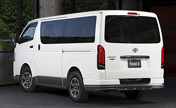 TOM'S(トムス)　200 ハイエース 4型以降(標準ボディ)　エアロパーツ3点セット