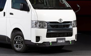 TOM'S(トムス)　200 ハイエース 4型以降(標準ボディ)　エアロ フロントスポイラーSWG