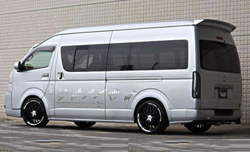 ガレージベリー 200 ハイエース4型ワイドボディ エアロ