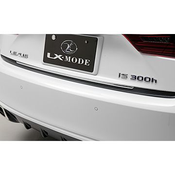 LX-MODE(LXモード)　E30 レクサスIS　カーボンリアガーニッシュ