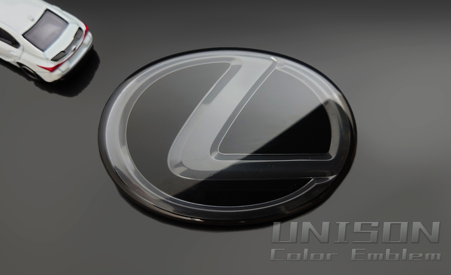 UNISON レクサスIS エンブレム