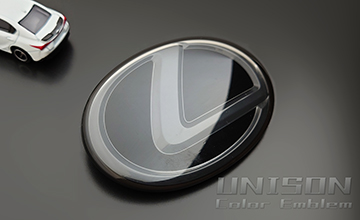 UNISON　レクサスIS　エンブレム