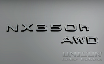 レクサスNXUNISON-純正エンブレム改 イメージ画像