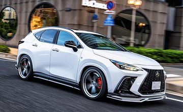 レクサスNXエクスクルーシブゼウス イメージ画像