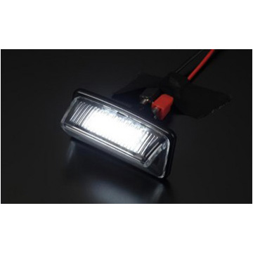 マークX130系用LEDナンバーランプ REVIER(レヴィーア)