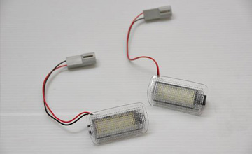 30系・20系プリウス　LEDパーツ・LEDカーテシランプ　REVIER(レヴィーア)/LED(2)