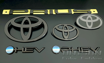 プリウスUNISON-純正エンブレム改 イメージ画像