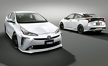 TRD プリウス フロントスポイラー(エアロダイナミクス)