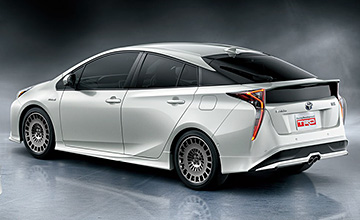 TRD 50系プリウス前期 エアロ