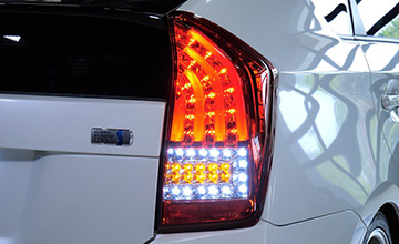 VALENTI(ヴァレンティ) 30系プリウス用LEDテール・シーケンシャルウインカータイプ