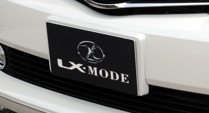 LX-MODE(LXモード) プリウスα エアロパーツ ライセンスプレートベース 40系前期