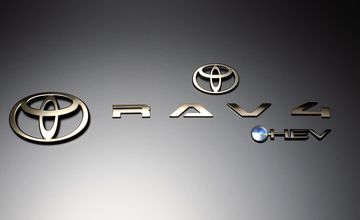 60(64)系RAV4　エンブレムパーツ・ブラッククロームエンブレム　Grazio(グラージオ)/エンブレム(1)