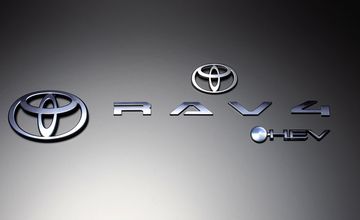 60(64)系RAV4　エンブレムパーツ・オパールエンブレム　Grazio(グラージオ)/エンブレム(1)
