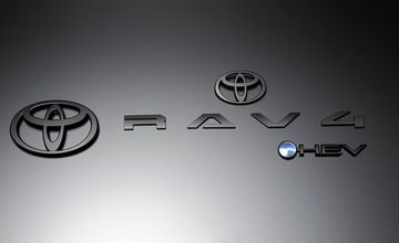 60(64)系RAV4　エンブレムパーツ・ブラック・ホワイトエンブレム　Grazio(グラージオ)/マットカラーエンブレム(1)