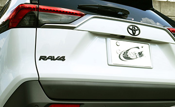 Grazio(グラージオ) RAV4 ブラック・ホワイトエンブレム